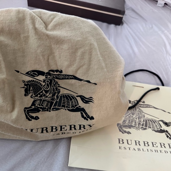 Burberry NovaCheck Embossed Floral Bag authentic - Picture 13 of 16